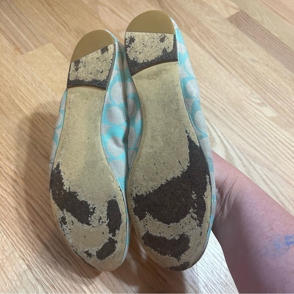 Coach Blue Cream Flats Sz 9 Women’s Shoes - Picture 7 of 7